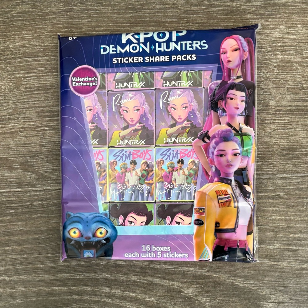 K Pop Demon Hunters Sticker Share Packs Valentines - NEW!